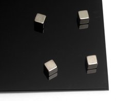 Spoko super siln magnety - krychle, stbrn